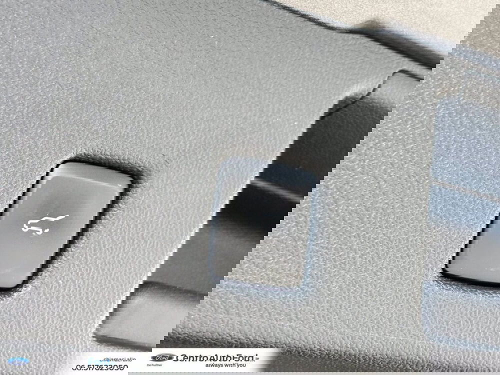 Ford Kuga usata a Roma (12)