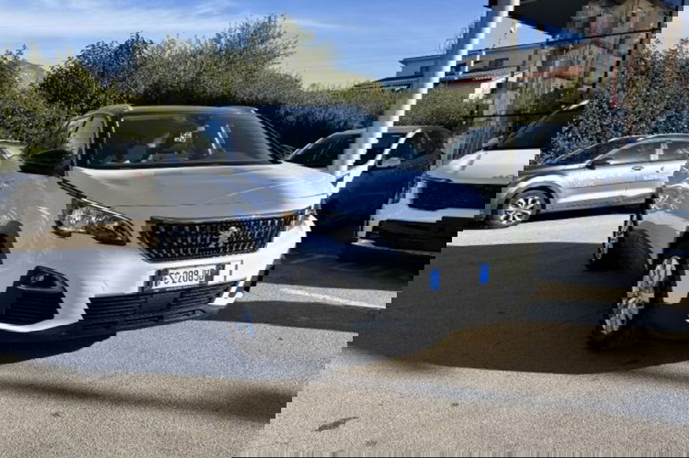Peugeot 3008 usata a Latina