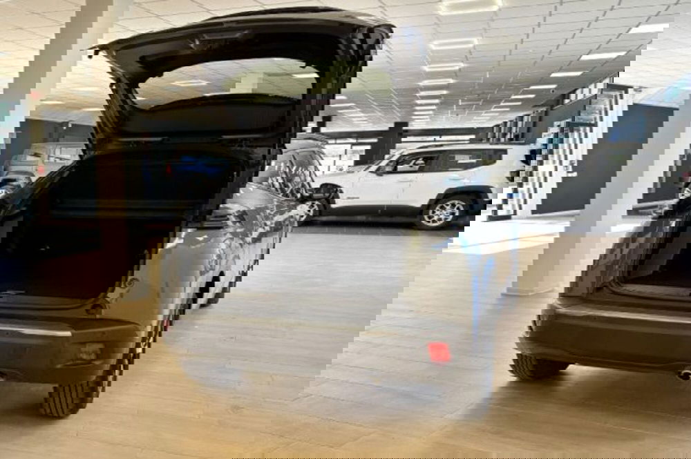 Peugeot 2008 usata a Latina (7)