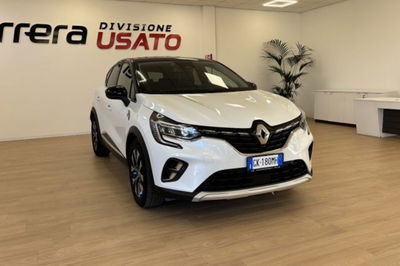 Renault Captur Full Hybrid E-Tech 145 CV Techno del 2023 usata a Fondi