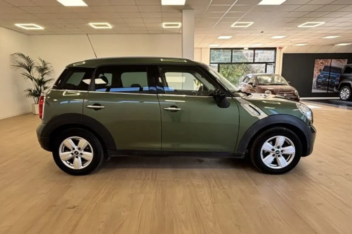 MINI Mini Countryman usata a Latina (4)