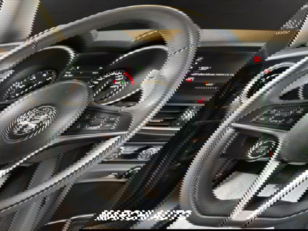 Alfa Romeo Stelvio usata a Perugia (13)