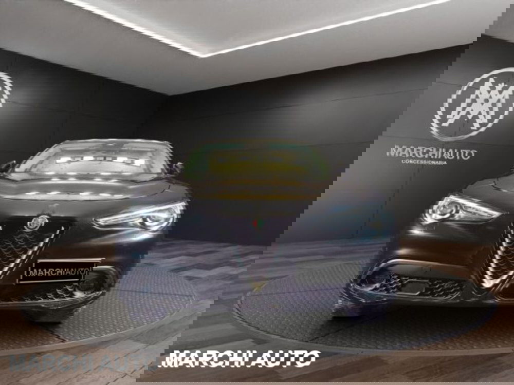 Alfa Romeo Stelvio usata a Perugia (2)