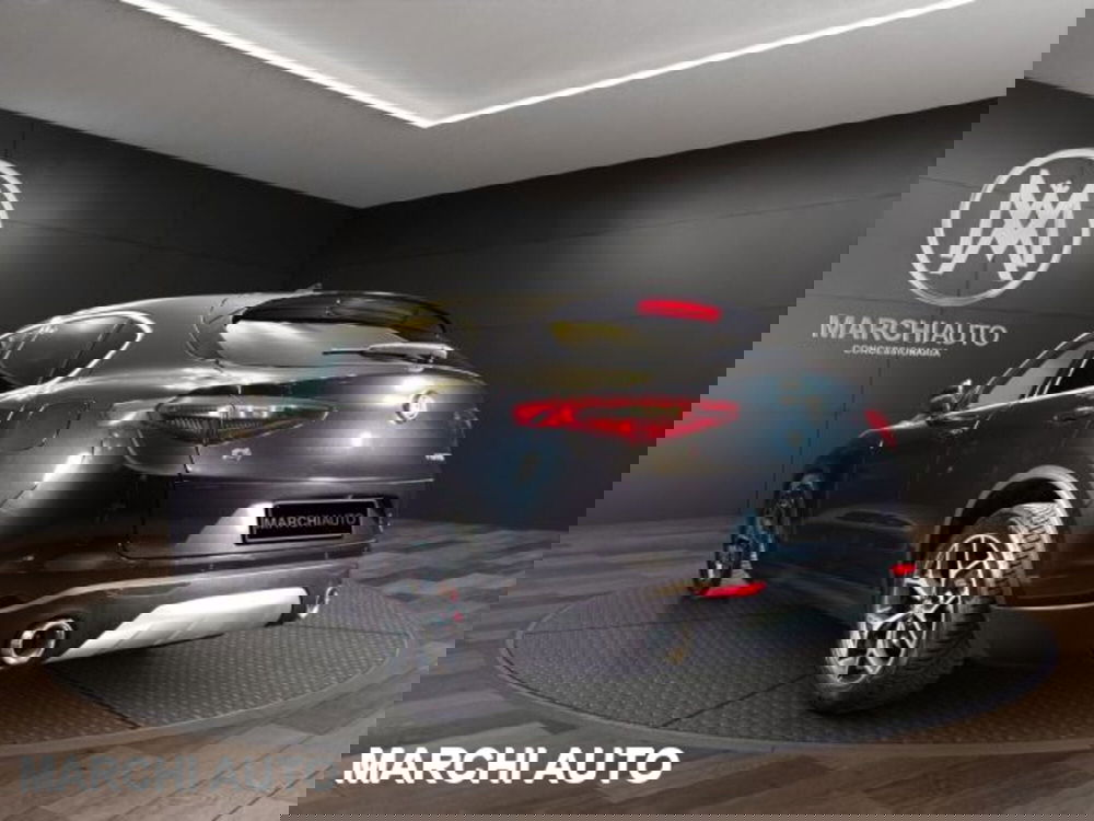 Alfa Romeo Stelvio usata a Perugia (7)