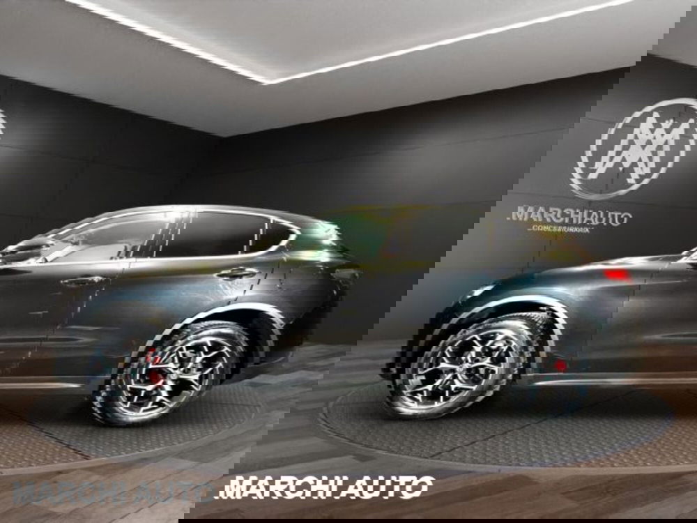 Alfa Romeo Stelvio usata a Perugia (8)