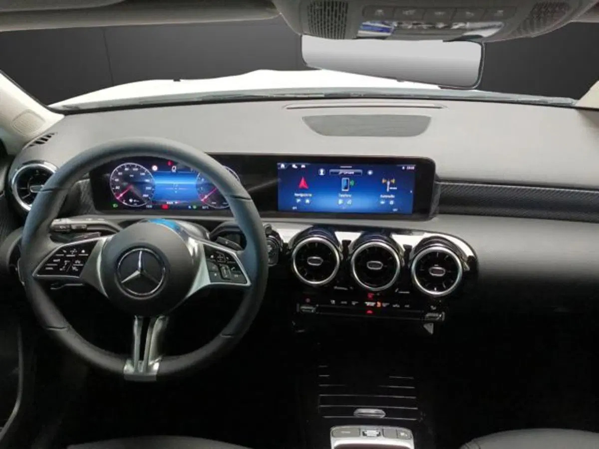 Mercedes-Benz Classe A usata a Milano (9)