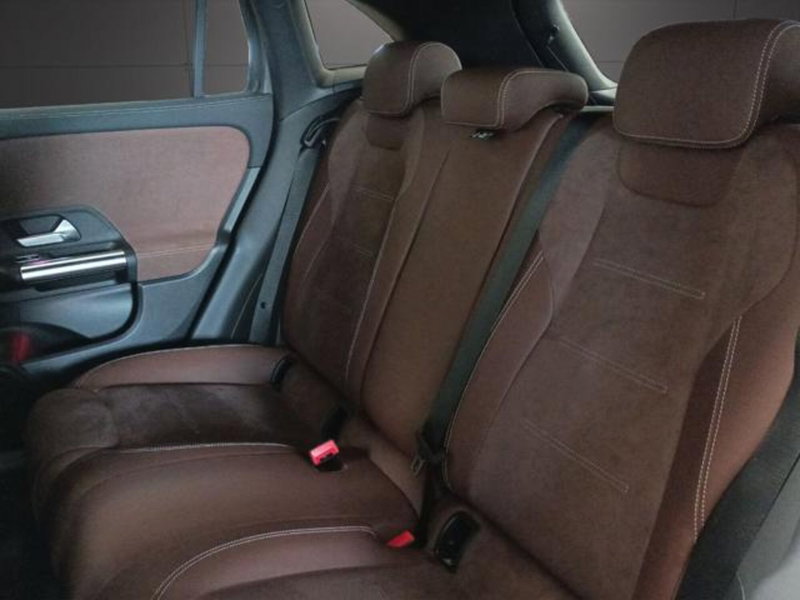 Mercedes-Benz GLA SUV usata a Milano (11)