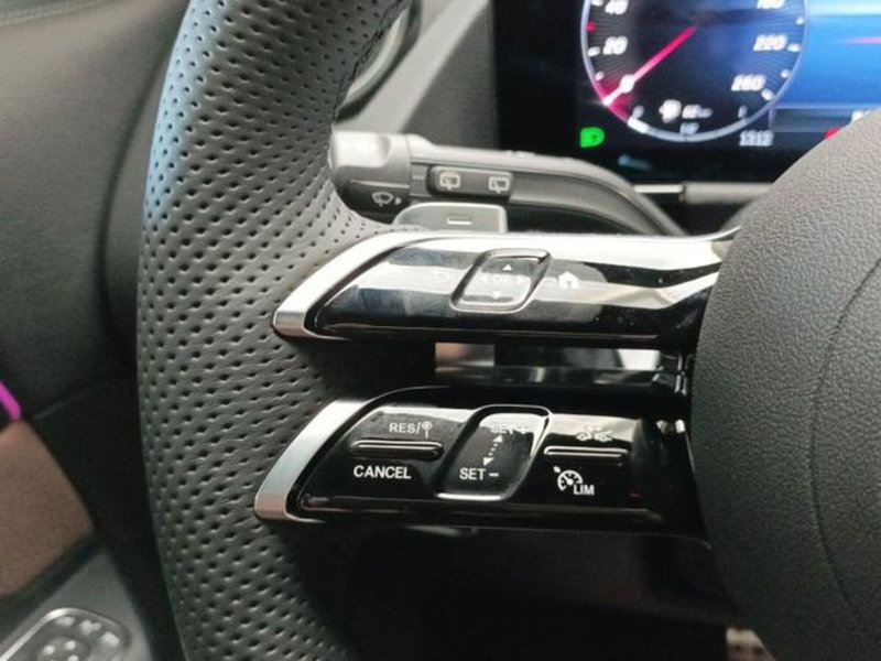 Mercedes-Benz GLA SUV usata a Milano (13)