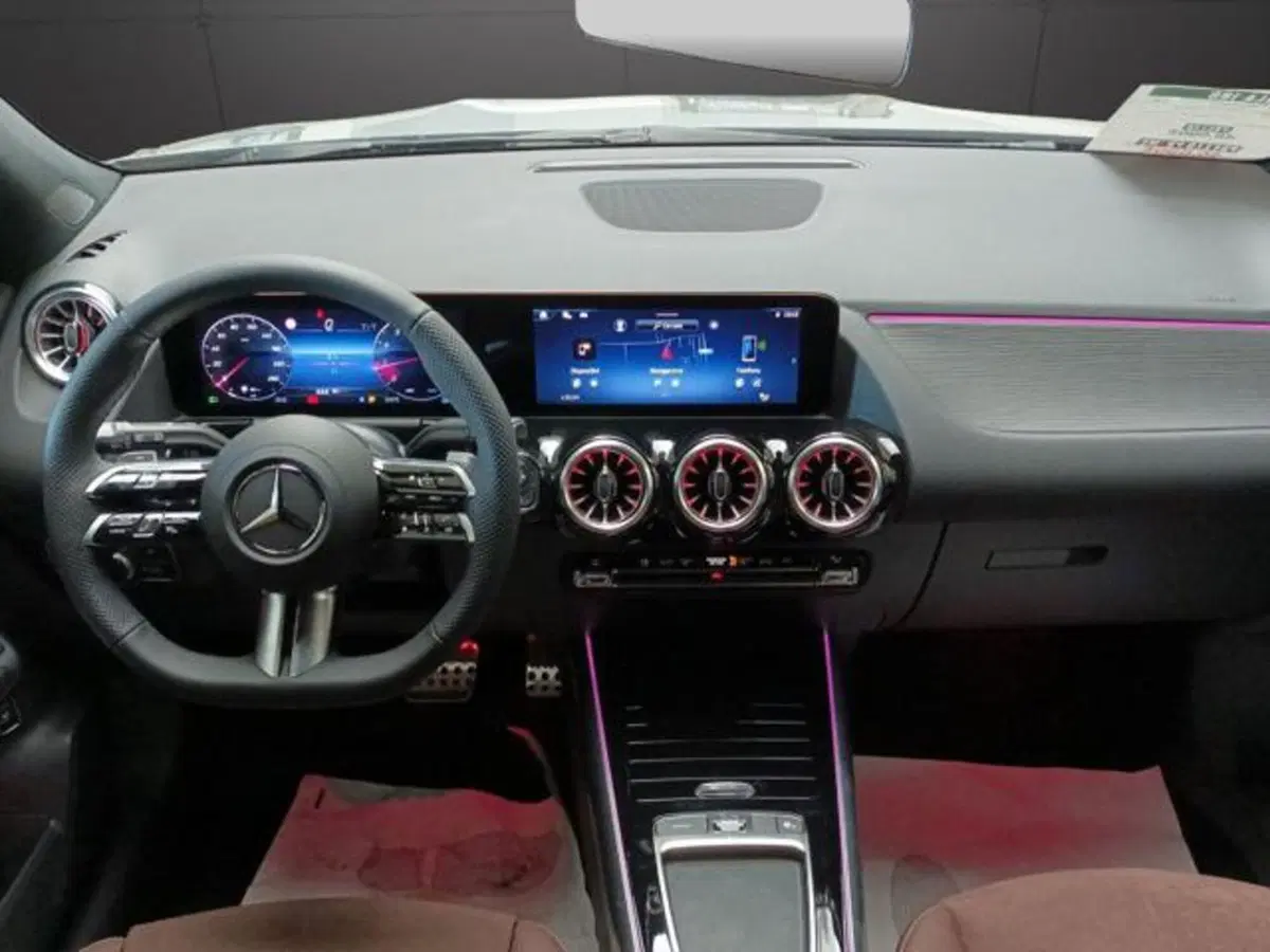 Mercedes-Benz GLA SUV usata a Milano (8)