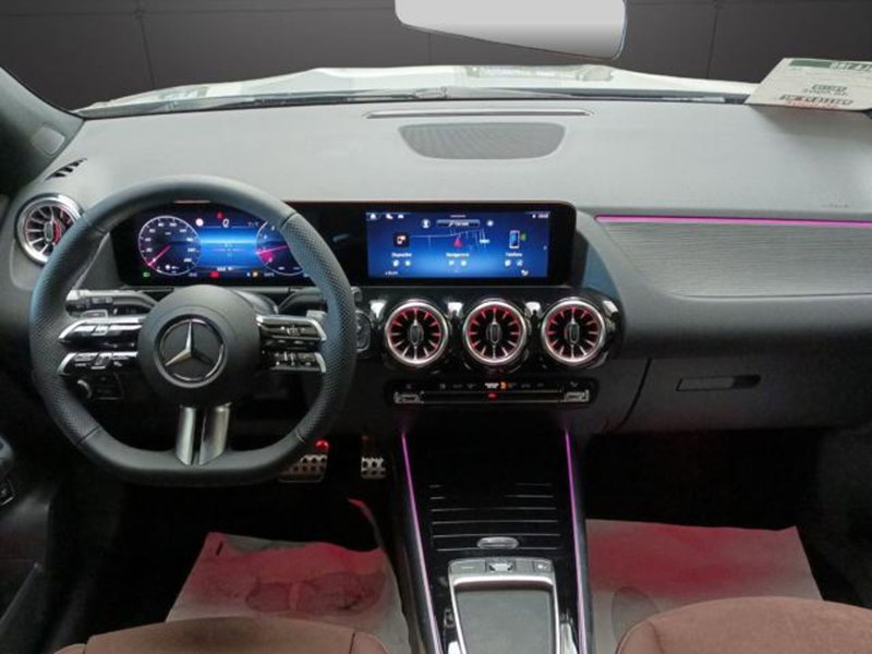 Mercedes-Benz GLA SUV usata a Milano (9)