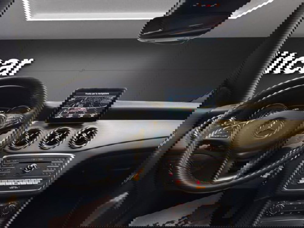 Mercedes-Benz CLA Shooting Brake usata a Milano (9)