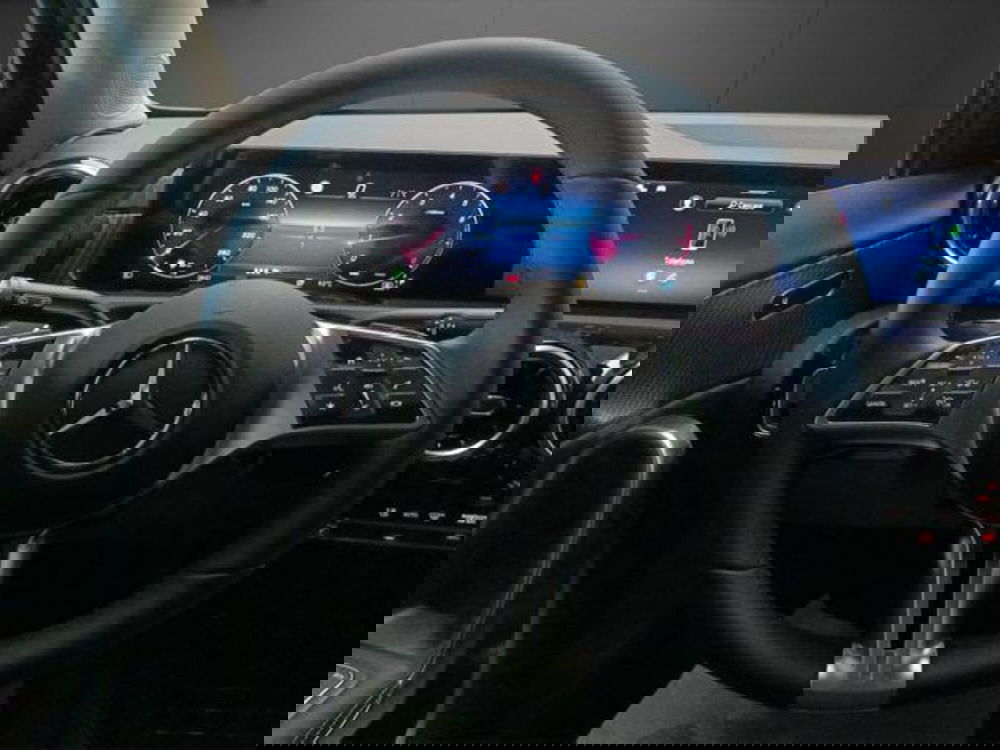 Mercedes-Benz Classe A usata a Milano (10)