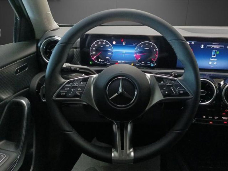 Mercedes-Benz Classe A usata a Milano (10)