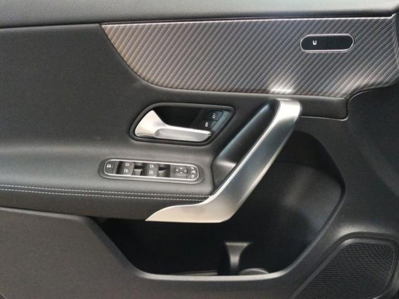 Mercedes-Benz Classe A usata a Milano (14)