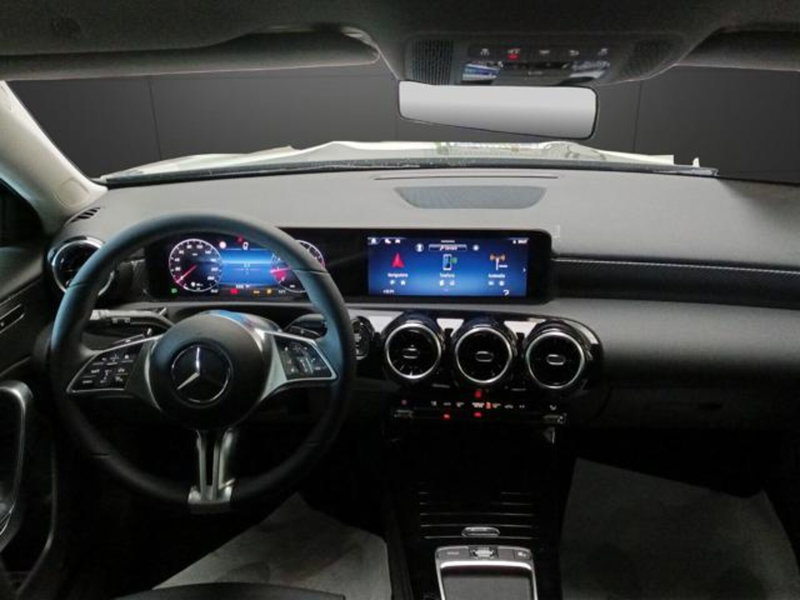 Mercedes-Benz Classe A usata a Milano (7)