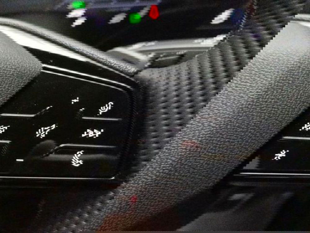 Audi Q5 Sportback nuova a Milano (14)