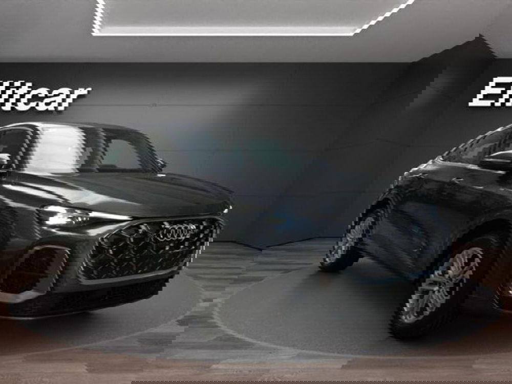 Audi Q5 Sportback nuova a Milano (4)