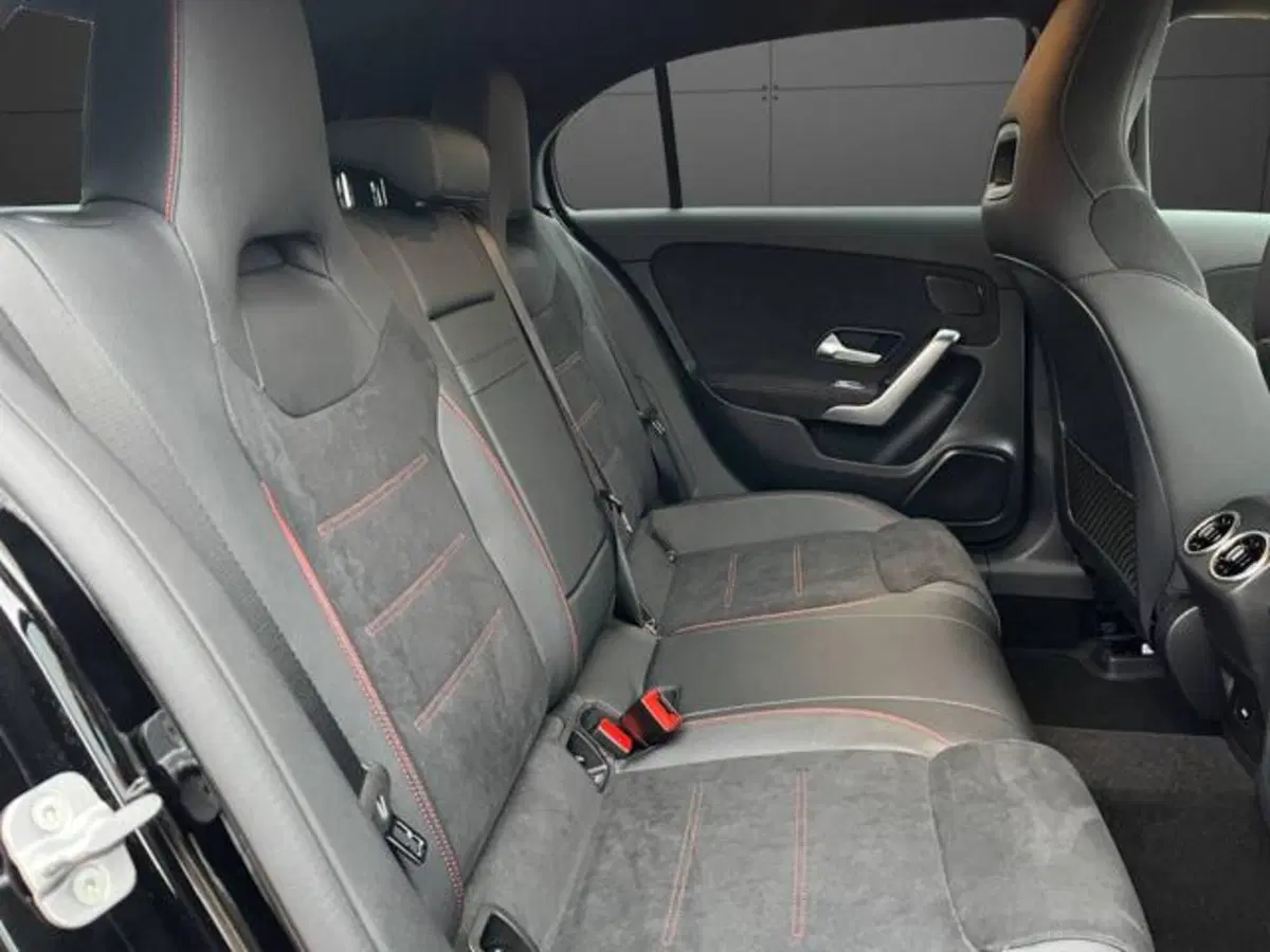 Mercedes-Benz Classe A usata a Milano (11)