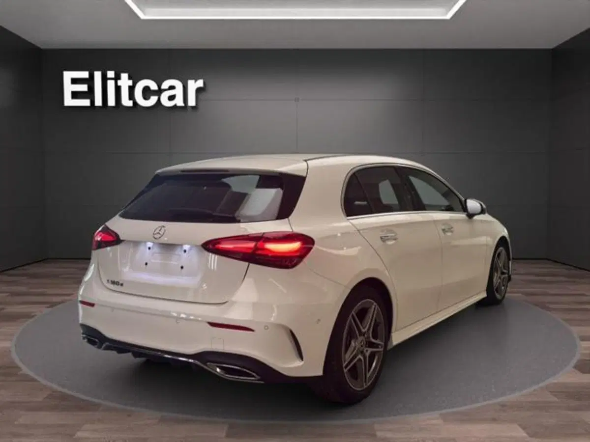 Mercedes-Benz Classe A Sedan usata a Milano (8)