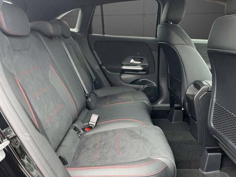 Mercedes-Benz GLA SUV usata a Milano (11)