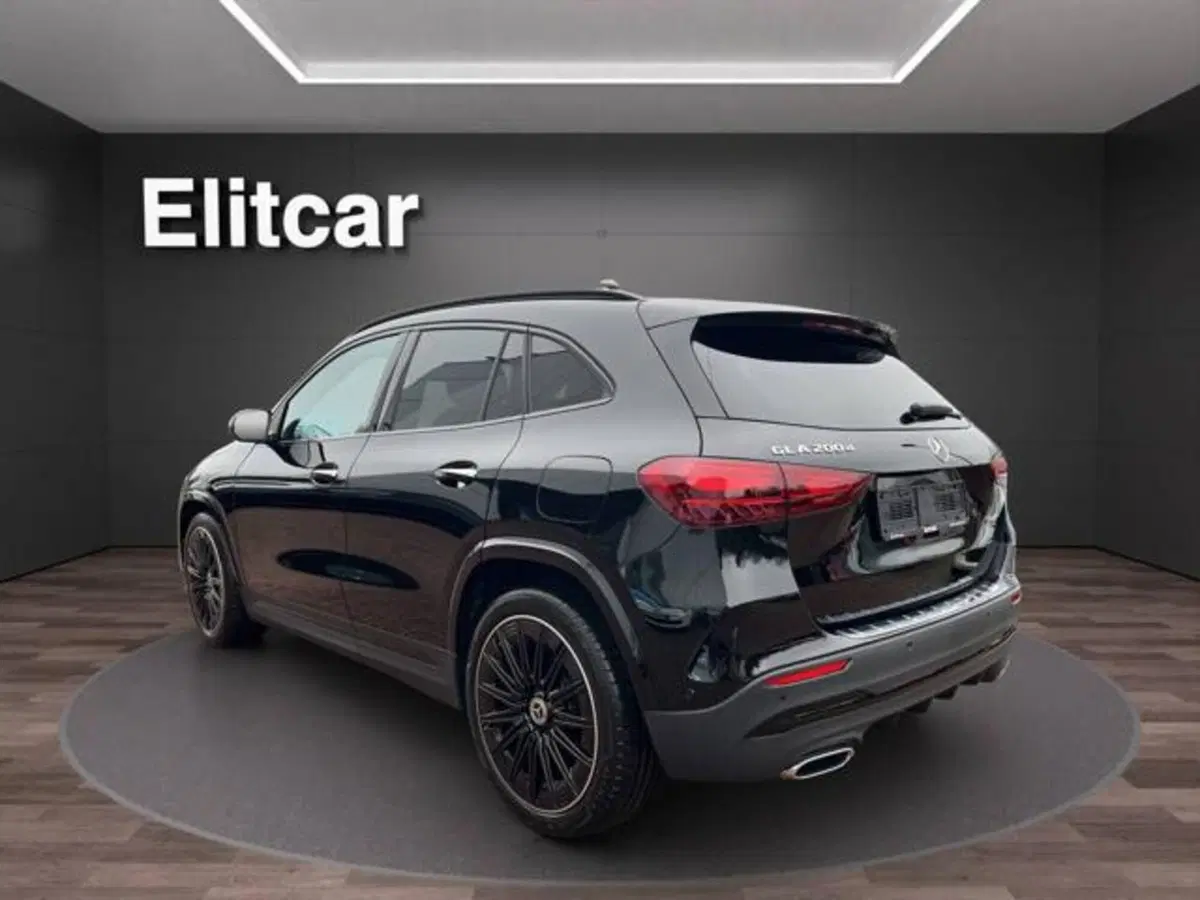 Mercedes-Benz GLA SUV usata a Milano (3)
