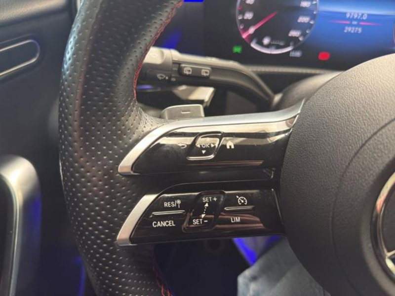 Mercedes-Benz Classe A Sedan usata a Milano (11)