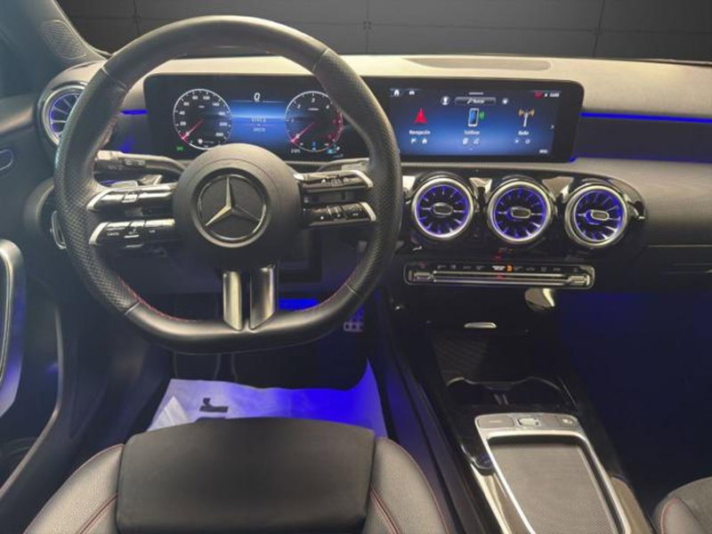 Mercedes-Benz Classe A Sedan usata a Milano (12)