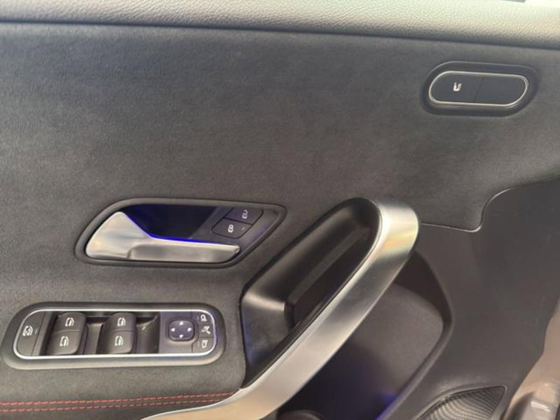 Mercedes-Benz Classe A Sedan usata a Milano (19)