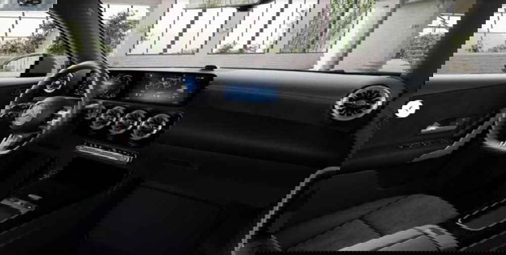 Mercedes-Benz Classe A Sedan usata a Milano (7)