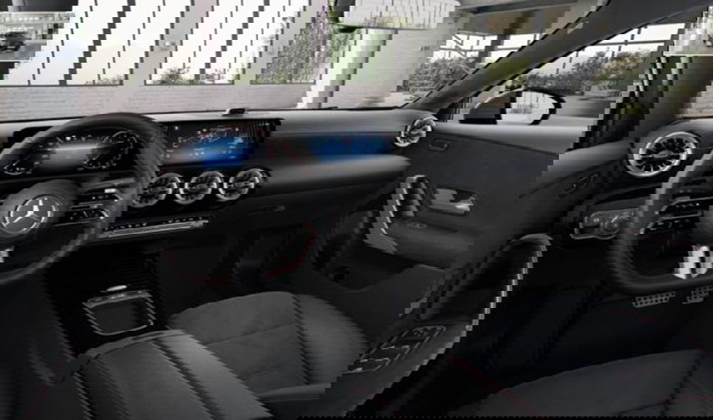 Mercedes-Benz Classe A Sedan usata a Milano (8)