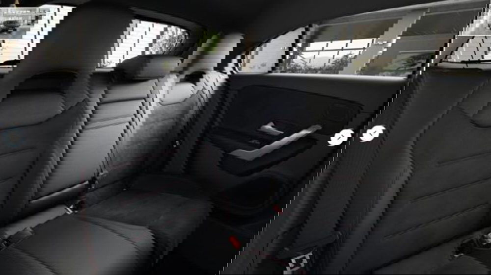 Mercedes-Benz Classe A Sedan usata a Milano (10)