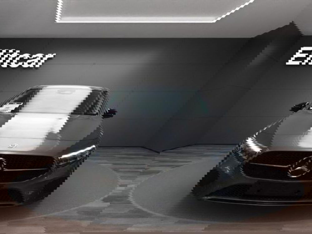 Mercedes-Benz Classe A Sedan usata a Milano (4)