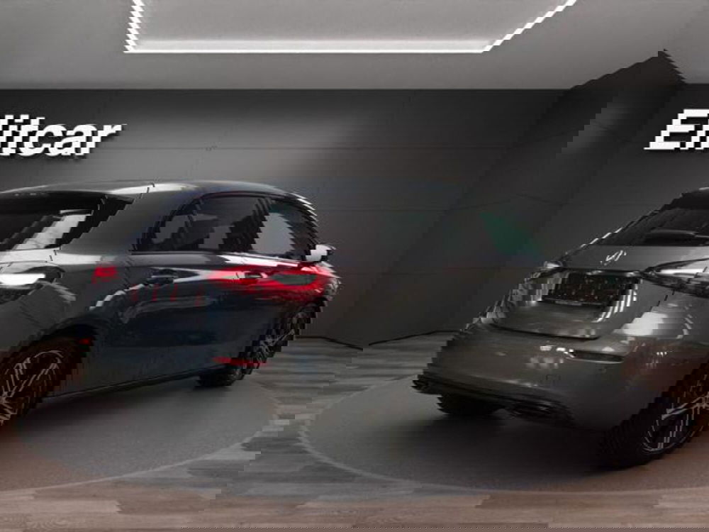 Mercedes-Benz Classe A Sedan usata a Milano (6)