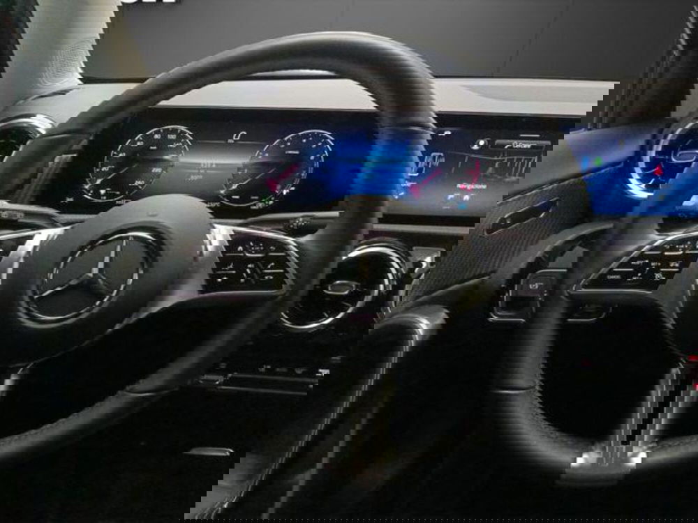 Mercedes-Benz Classe A Sedan usata a Milano (9)