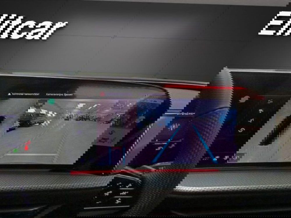 Audi Q5 Sportback nuova a Novara (16)