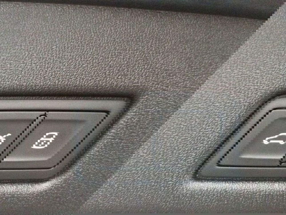 Audi Q5 Sportback nuova a Novara (19)