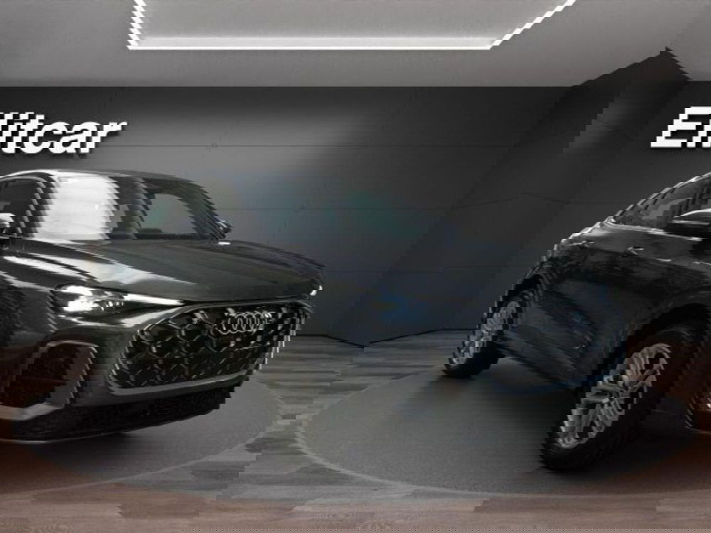 Audi Q5 Sportback nuova a Novara (4)