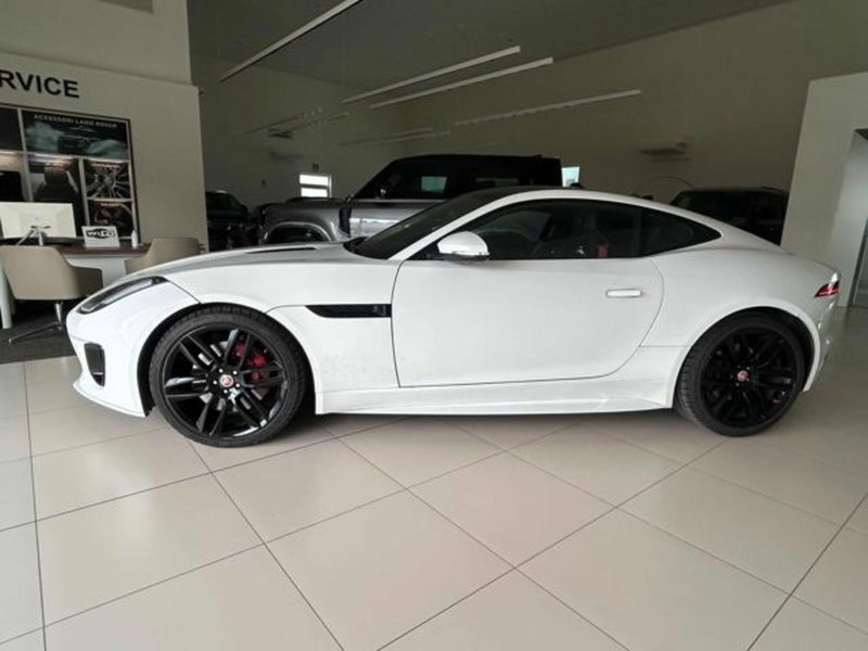 Jaguar F-Type Coupé usata a Lucca (4)