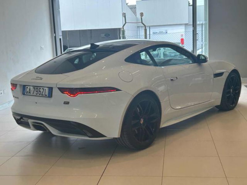 Jaguar F-Type Coupé usata a Lucca (6)