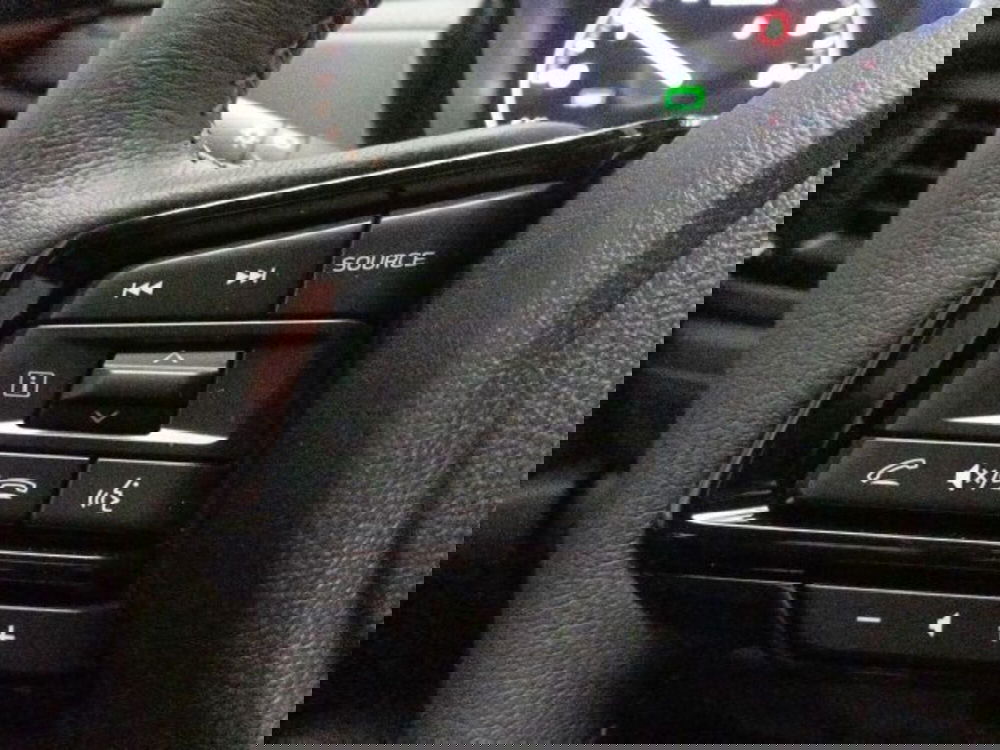 Subaru Forester nuova a Novara (10)