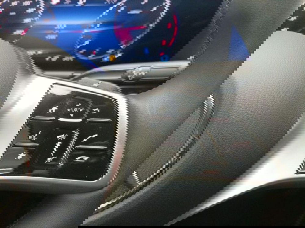 Mercedes-Benz GLA SUV usata a Novara (13)