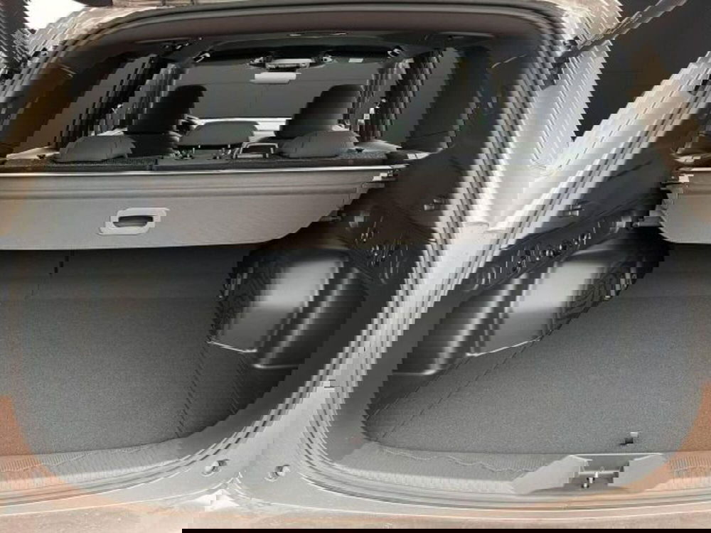 Subaru Forester nuova a Novara (5)