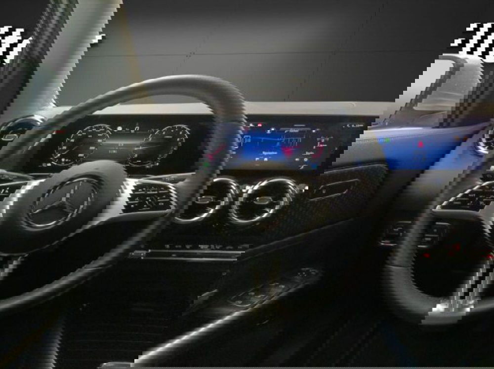 Mercedes-Benz GLA SUV usata a Novara (9)