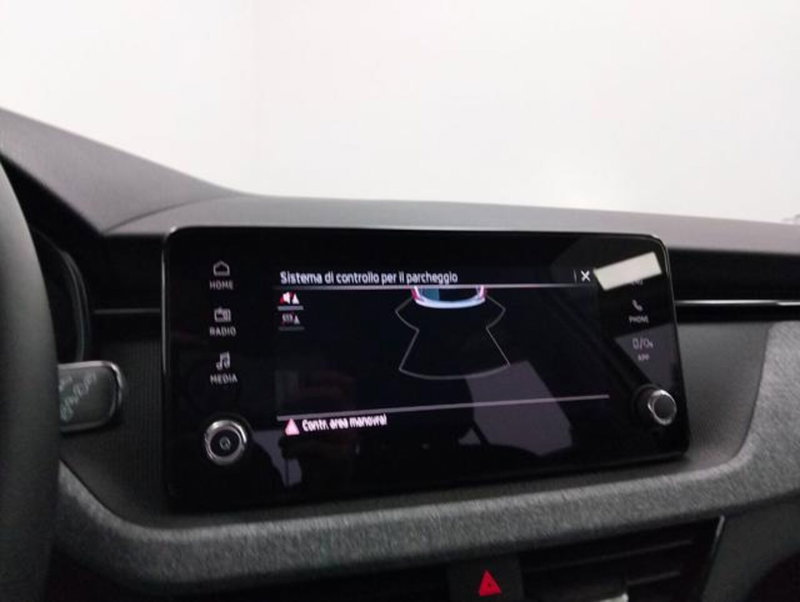 Skoda Kamiq usata a Como (14)