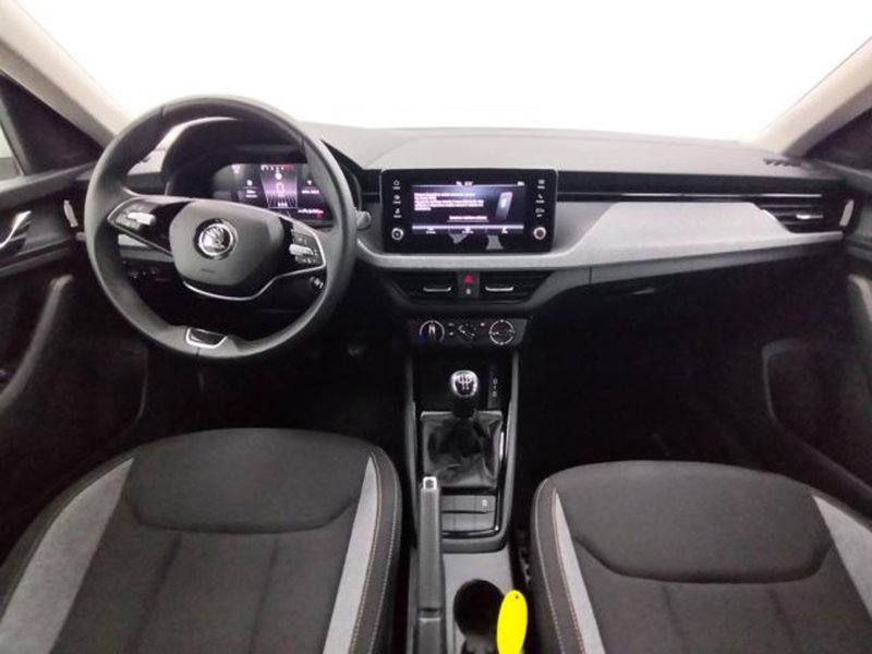 Skoda Kamiq usata a Como (4)