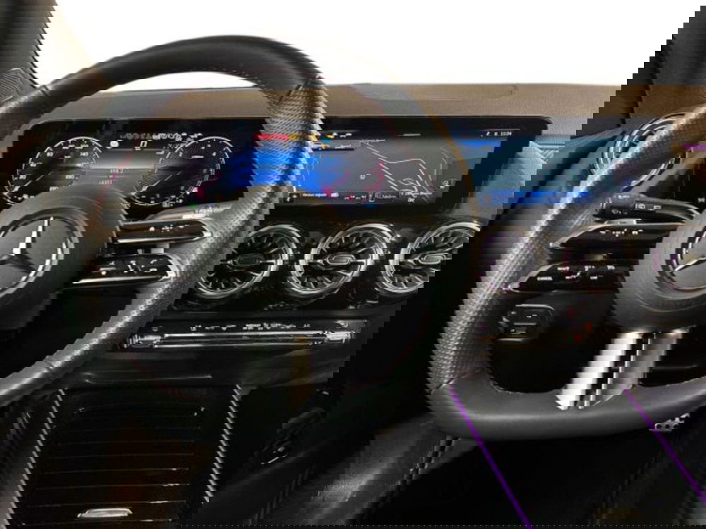 Mercedes-Benz GLA SUV usata a Bologna (11)