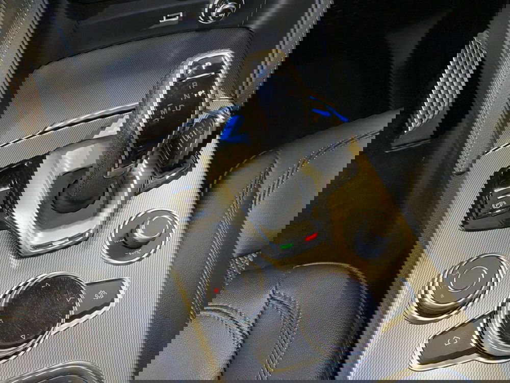 Alfa Romeo Stelvio usata a Torino (12)