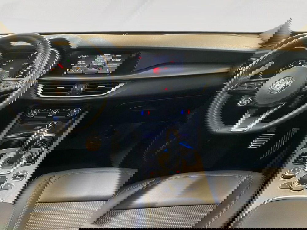 Alfa Romeo Stelvio usata a Torino (6)