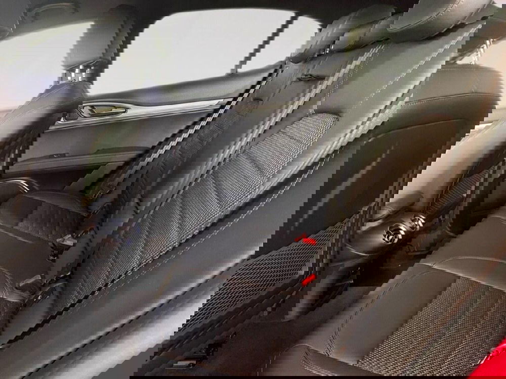 Alfa Romeo Stelvio usata a Torino (8)