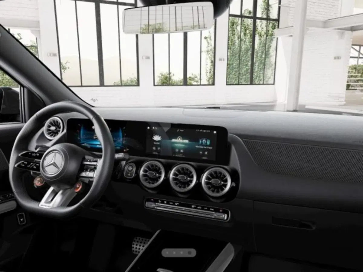 Mercedes-Benz GLA SUV nuova a Verona (8)